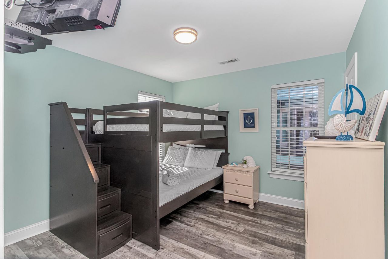 6001- 1027 S Kings Hwy. Photo 15