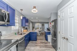 6001- 1027 S Kings Hwy. photo 4