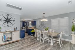 6001- 1027 S Kings Hwy. photo 4