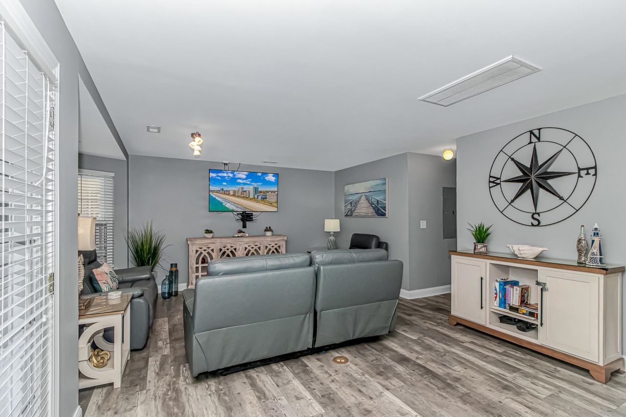 6001- 1027 S Kings Hwy. Photo 8