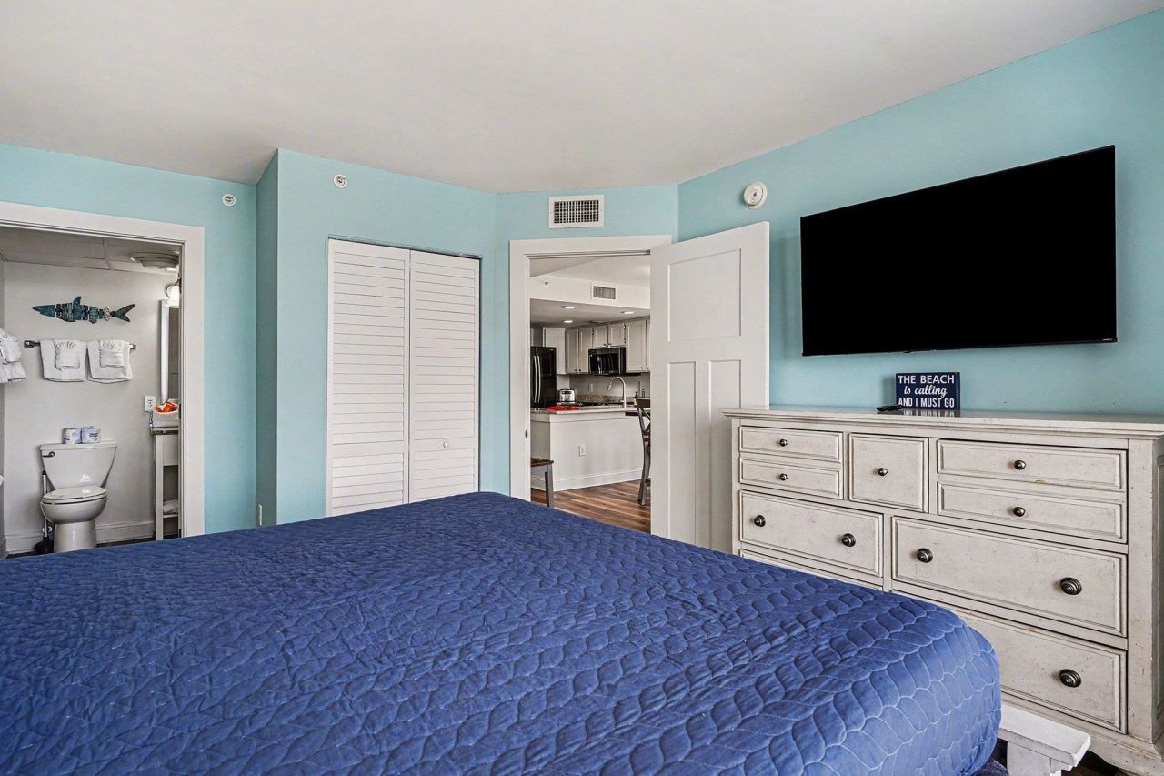 2000 N Ocean Blvd. Photo 16