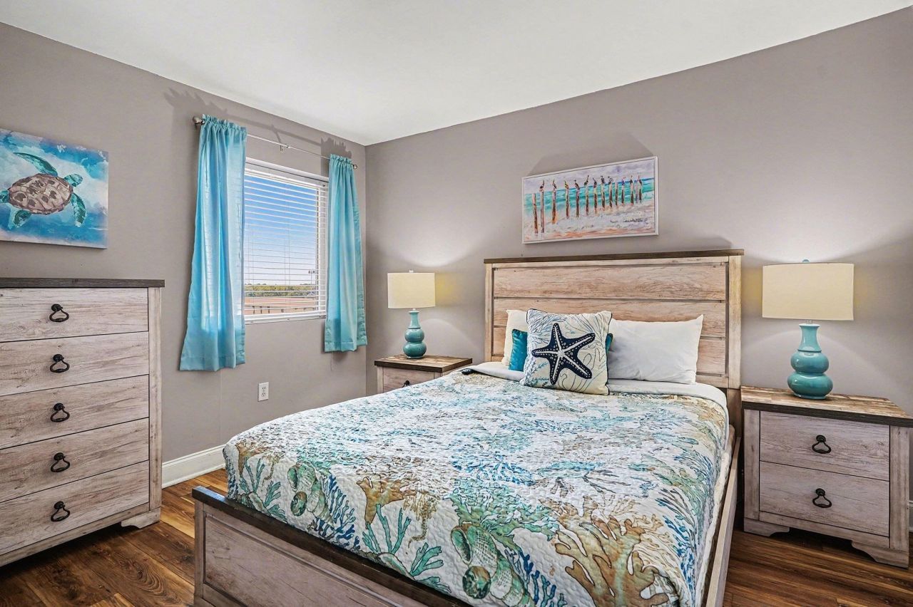 2000 N Ocean Blvd. Photo 21