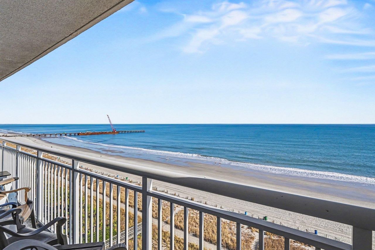 2000 N Ocean Blvd. Photo 28