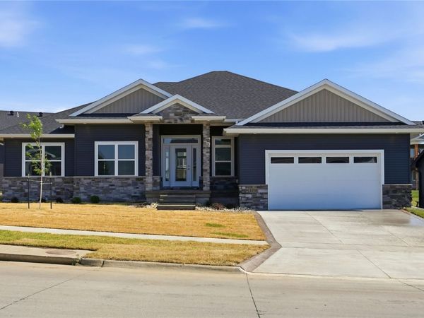 1210 Osage Lane, North Liberty, IA 52317