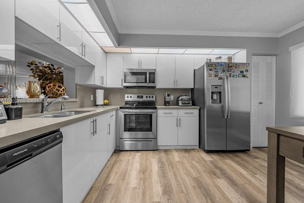 12850 SW 4th Ct, Unit 306I, Pembroke Pines, FL 33027 Photo