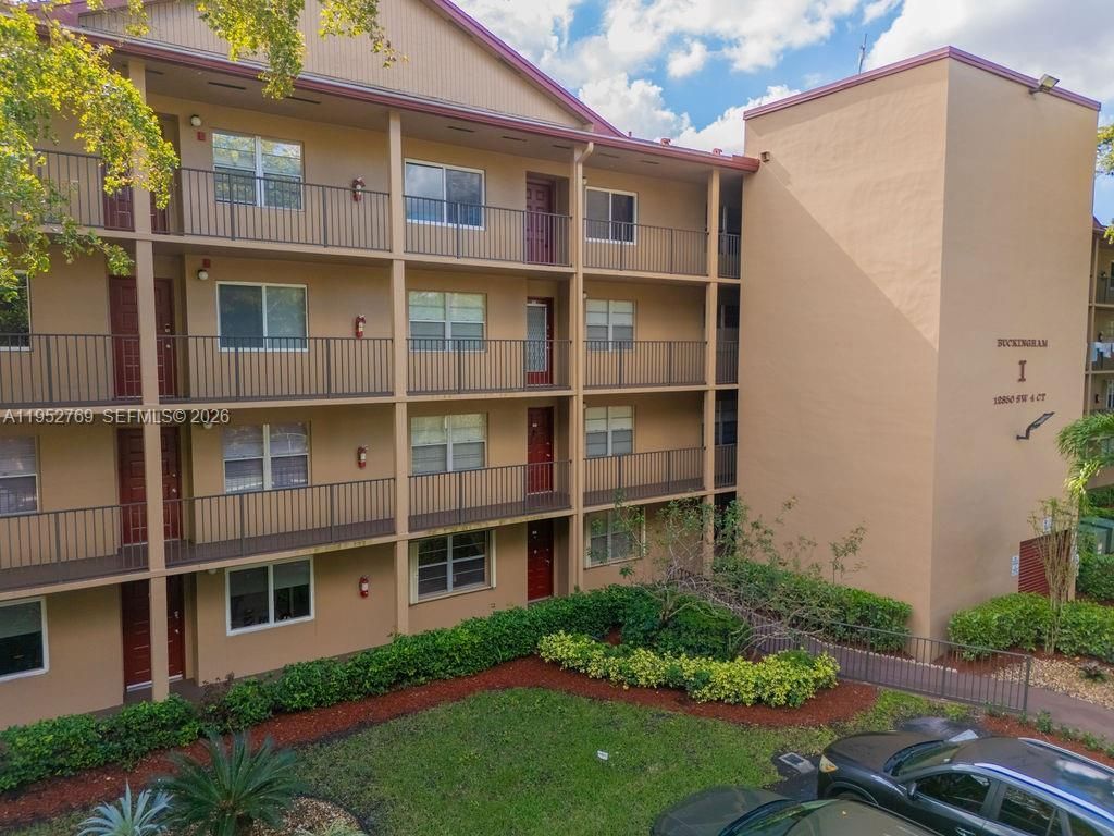 12850 SW 4th Ct, Unit 306I, Pembroke Pines, FL 33027 Photo