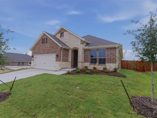 2304 Shamrock Lane, Weatherford, TX 76087