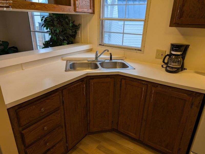 220 Maple Lane, Unit 115A, Green Springs, OH 44836 Photo 6