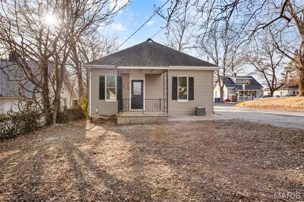 420 S Aurora Street, Collinsville, IL 62234 Main Photo