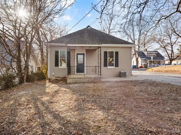 420 S Aurora Street, Collinsville, IL 62234