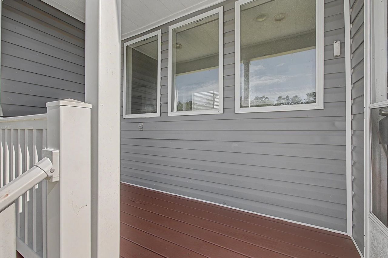 315 Hangar Ct. Photo 10