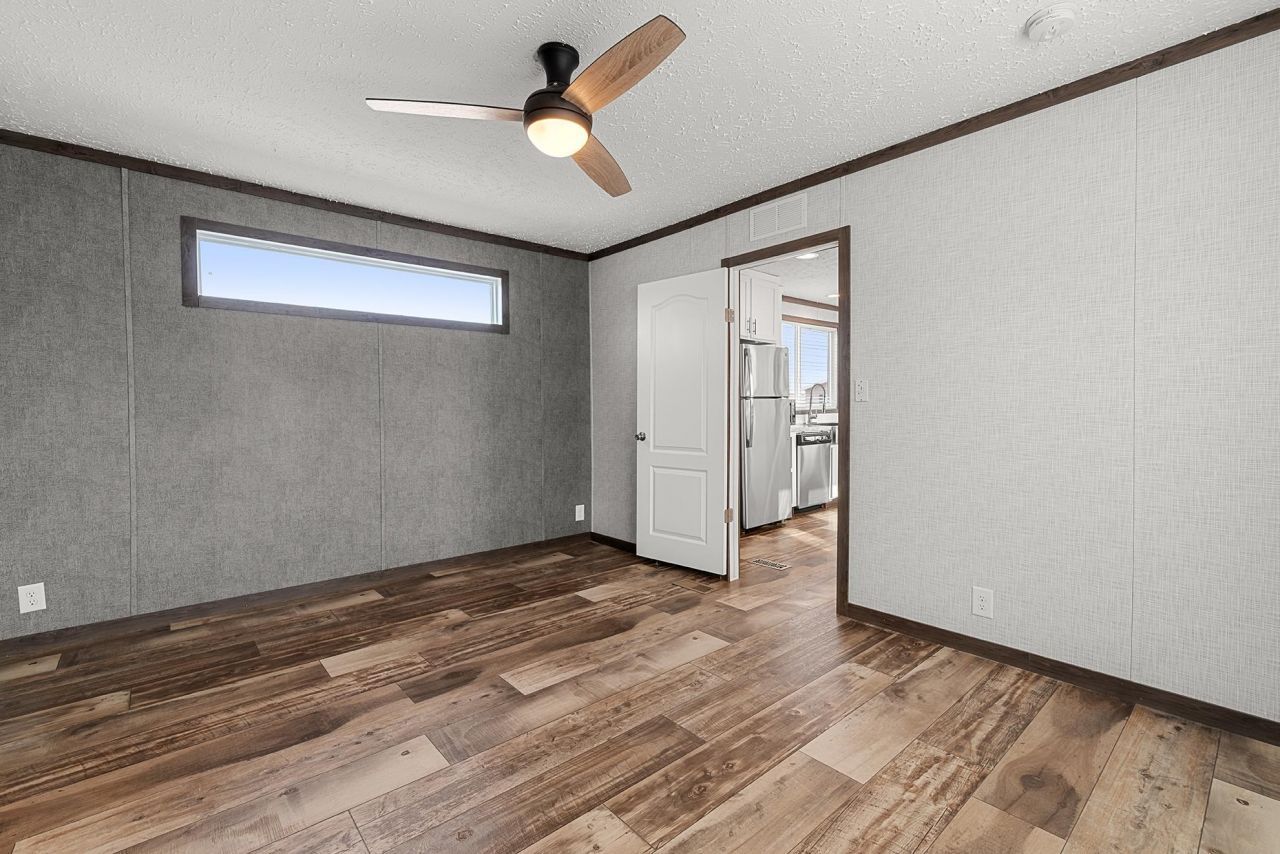 315 Hangar Ct. Photo 15