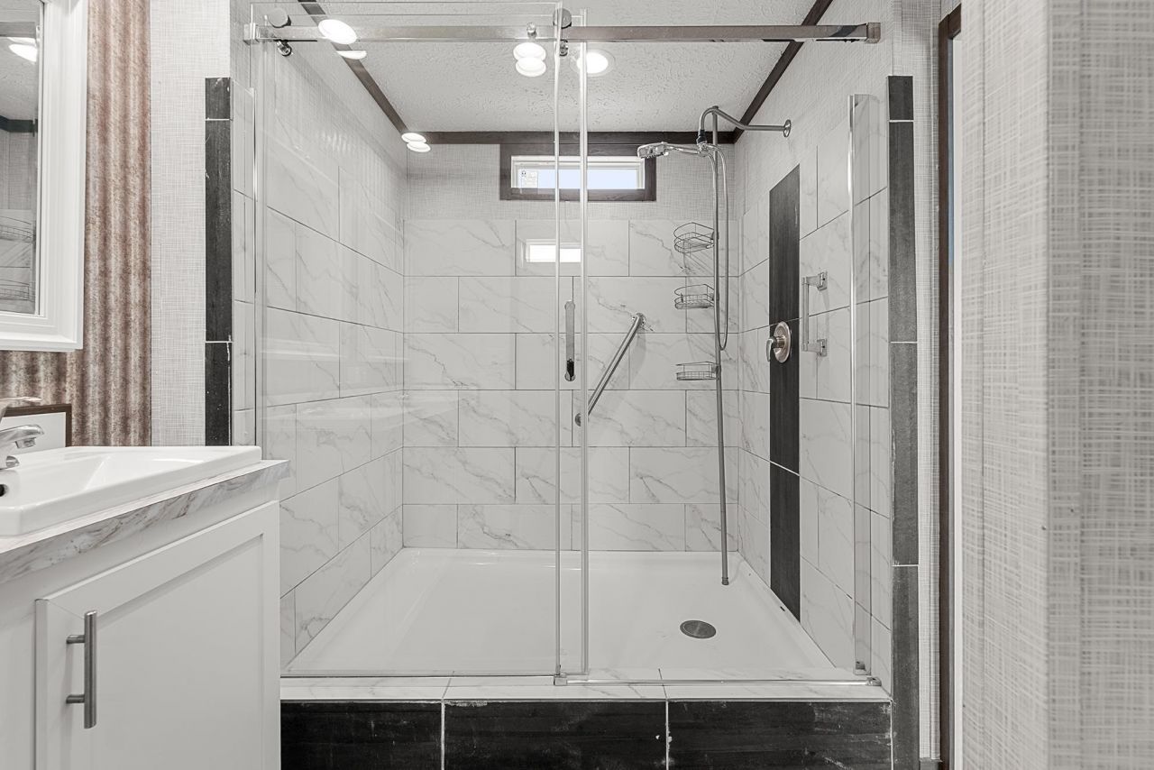 315 Hangar Ct. Photo 18