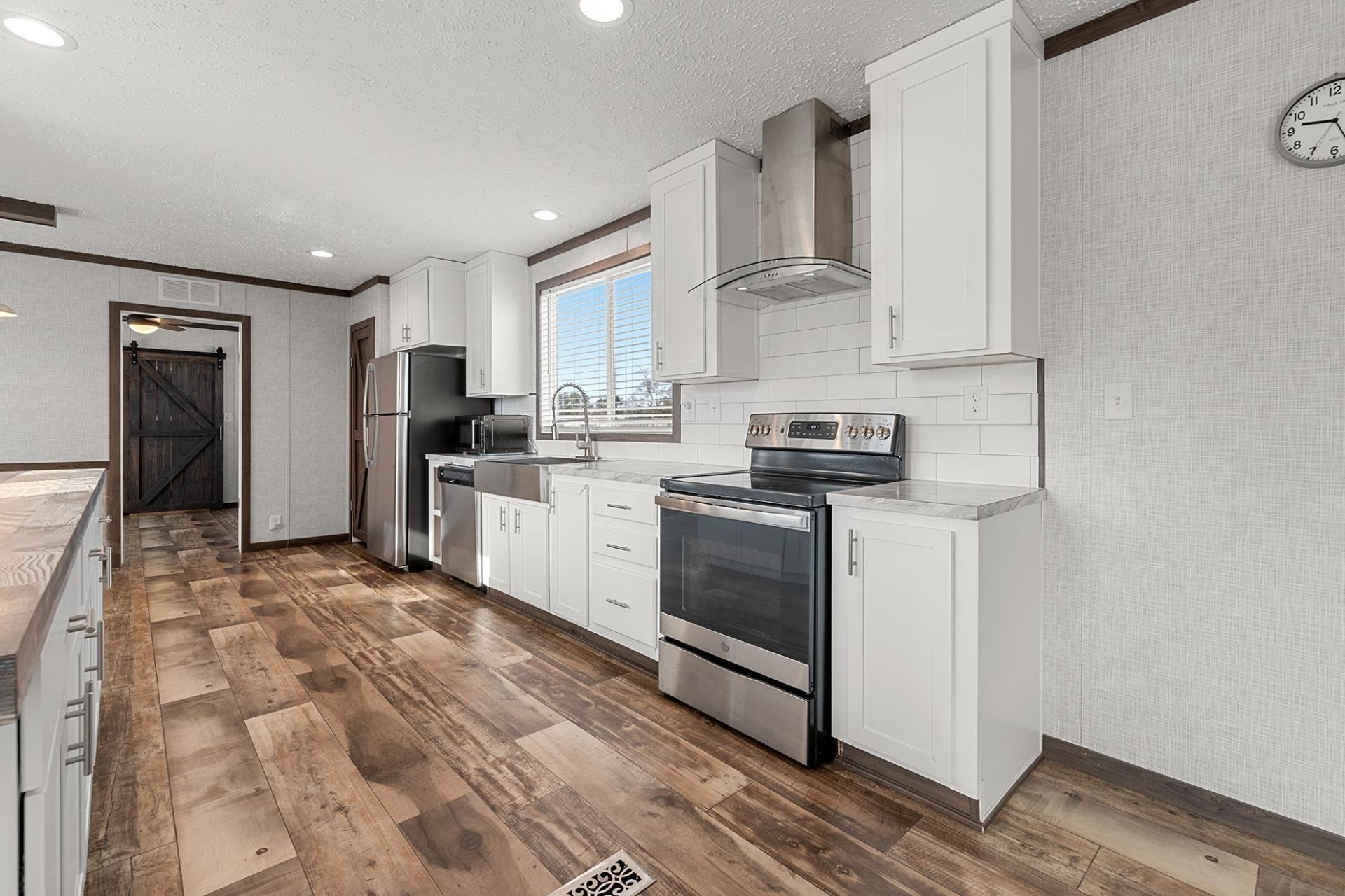 315 Hangar Ct. Photo 21