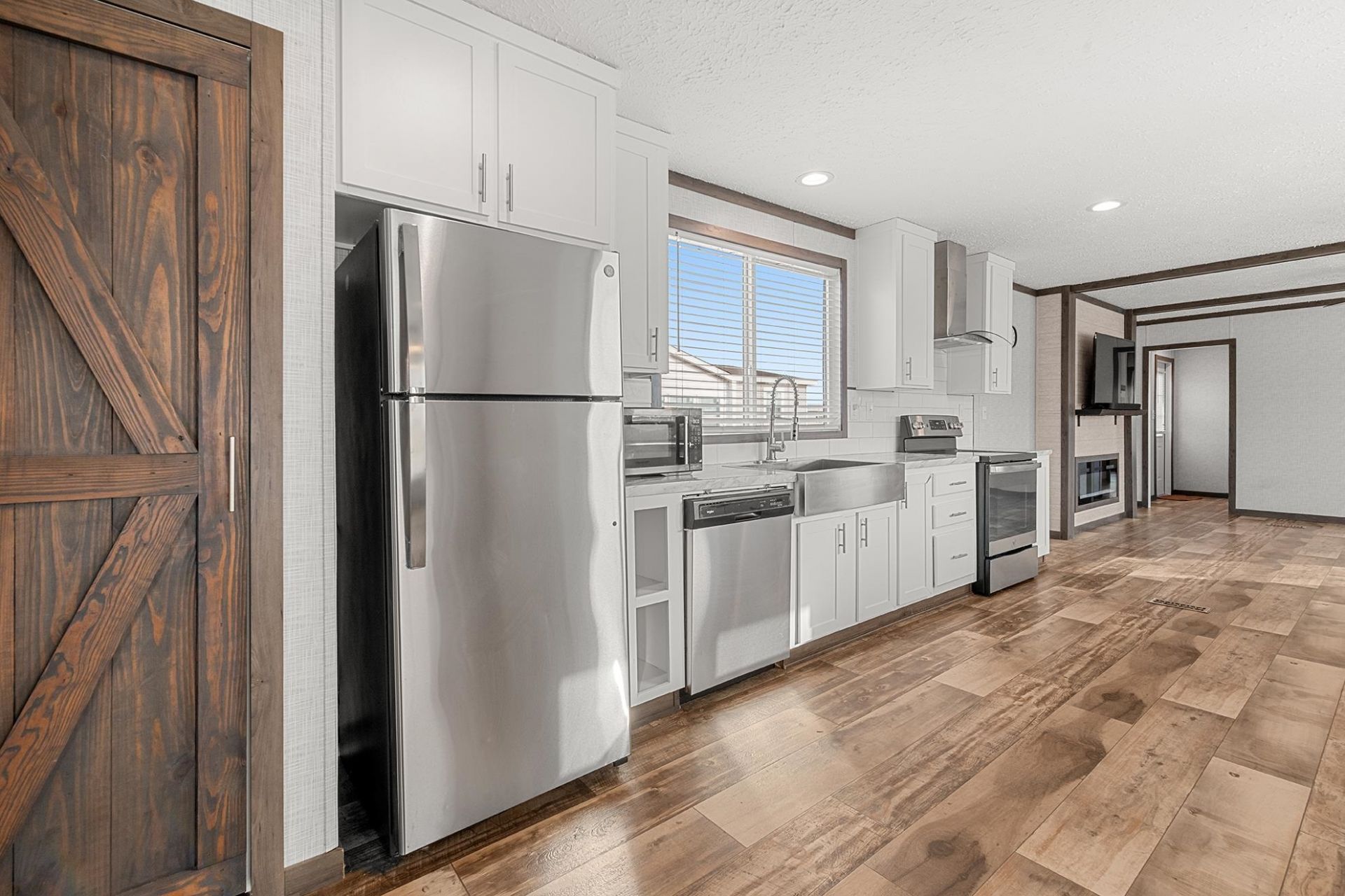 315 Hangar Ct. Photo 23