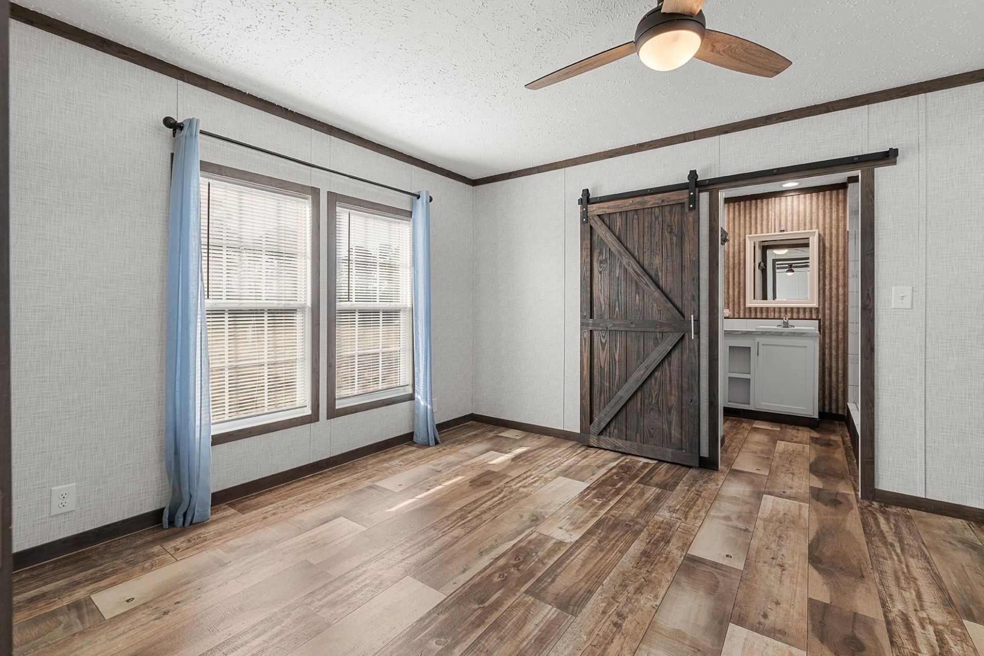 315 Hangar Ct. Photo 25