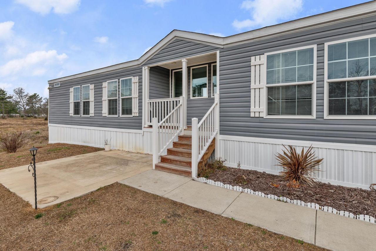 315 Hangar Ct. Photo 37