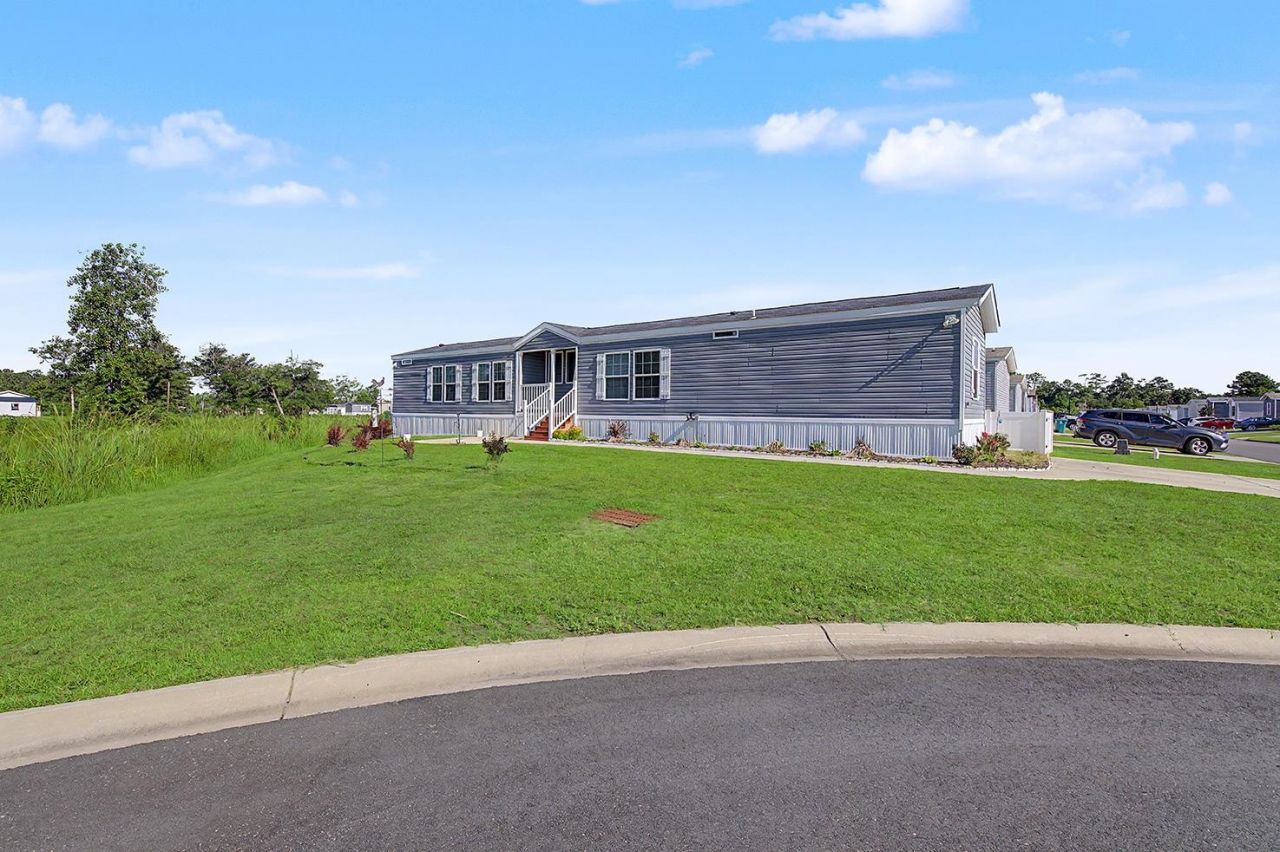 315 Hangar Ct. Photo 49