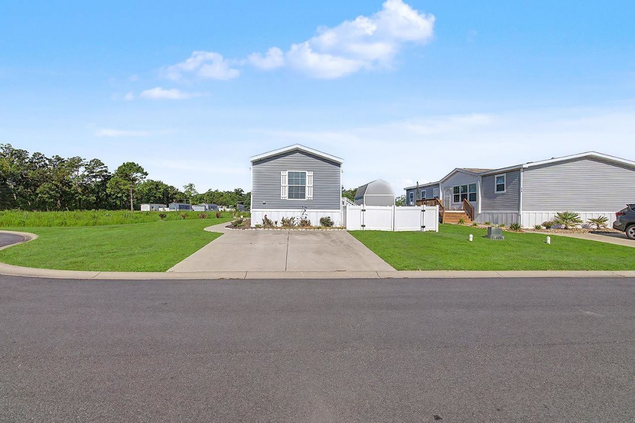 315 Hangar Ct. Photo 52