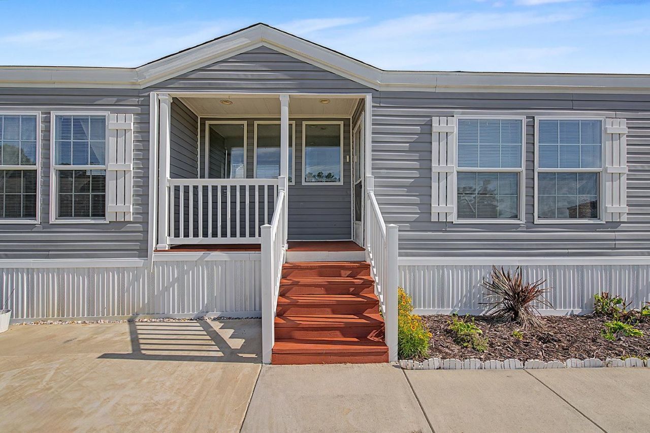 315 Hangar Ct. Photo 8