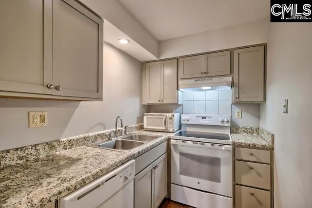 1825 St Julian Place Photo 36