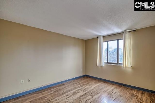 1825 St Julian Place Photo 38