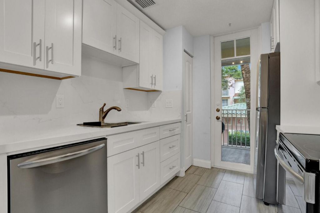 4823 Chancellor Drive, Unit 20, Jupiter, FL 33458 Photo