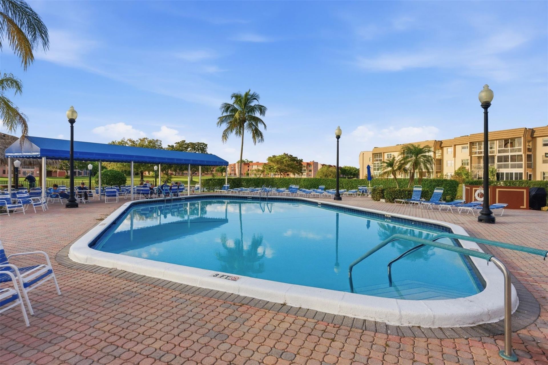 9460 Sunrise Lakes Boulevard, Unit 112, Sunrise, FL 33322 Photo