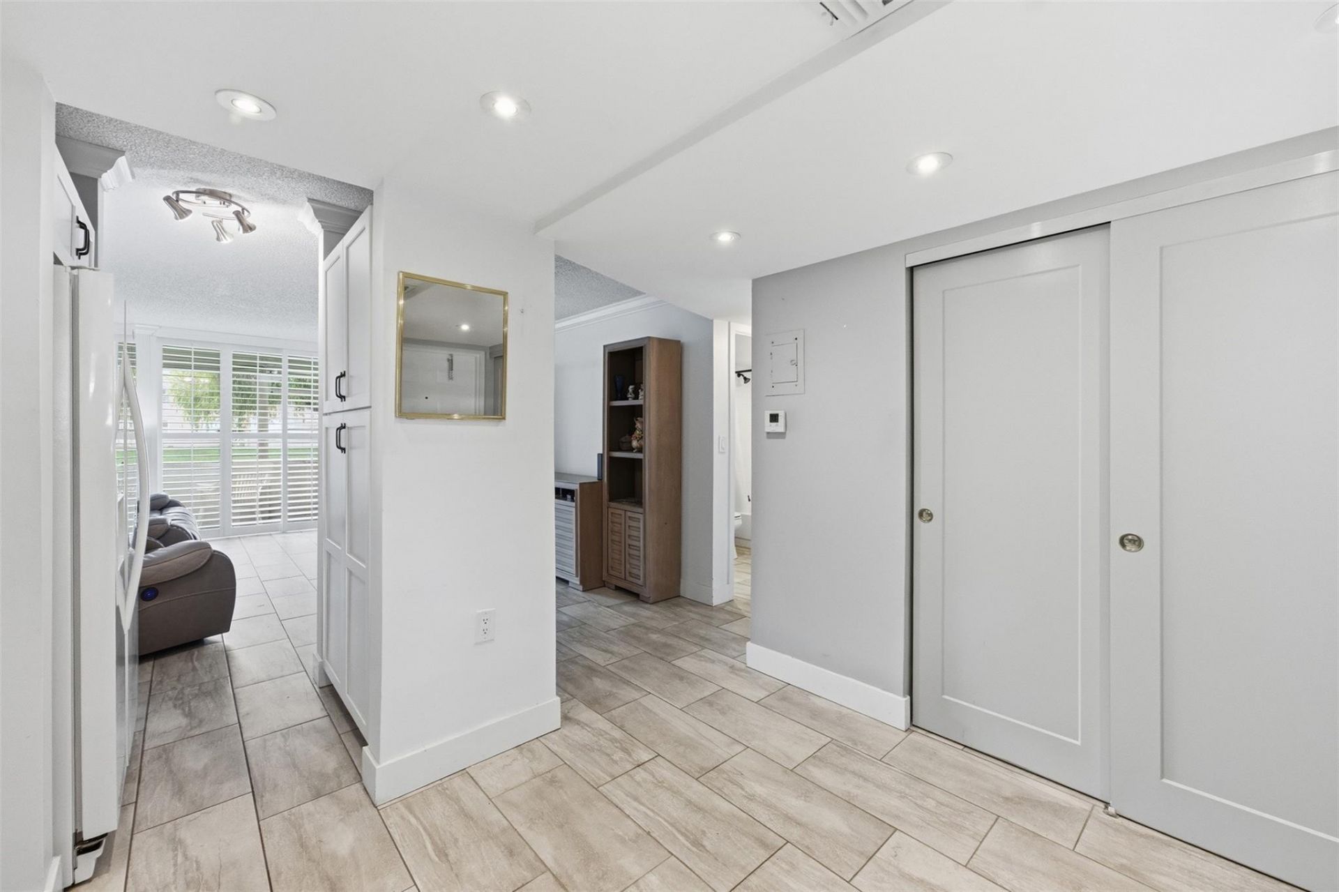 9460 Sunrise Lakes Boulevard, Unit 112, Sunrise, FL 33322 Photo