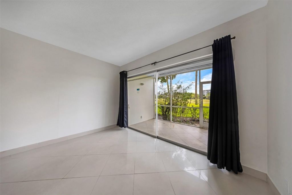 2850 N Palm Aire Drive, Unit 104, Pompano Beach, FL 33069 Photo