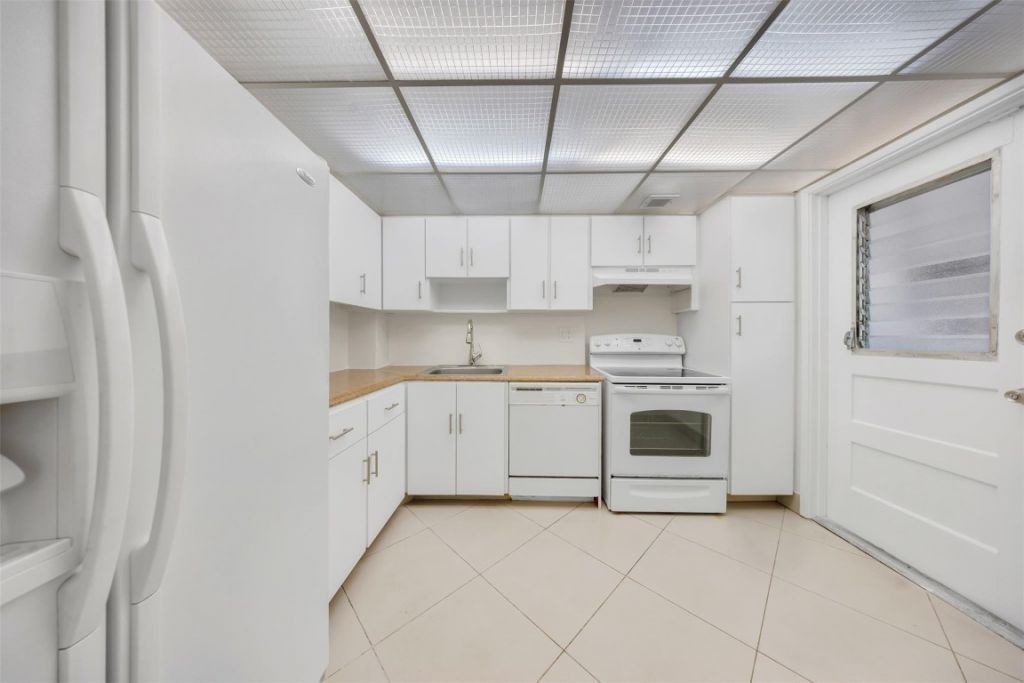 2850 N Palm Aire Drive, Unit 104, Pompano Beach, FL 33069 Photo