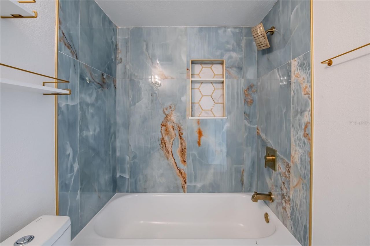 616 Highview Circle N, Brandon, FL 33510 Photo