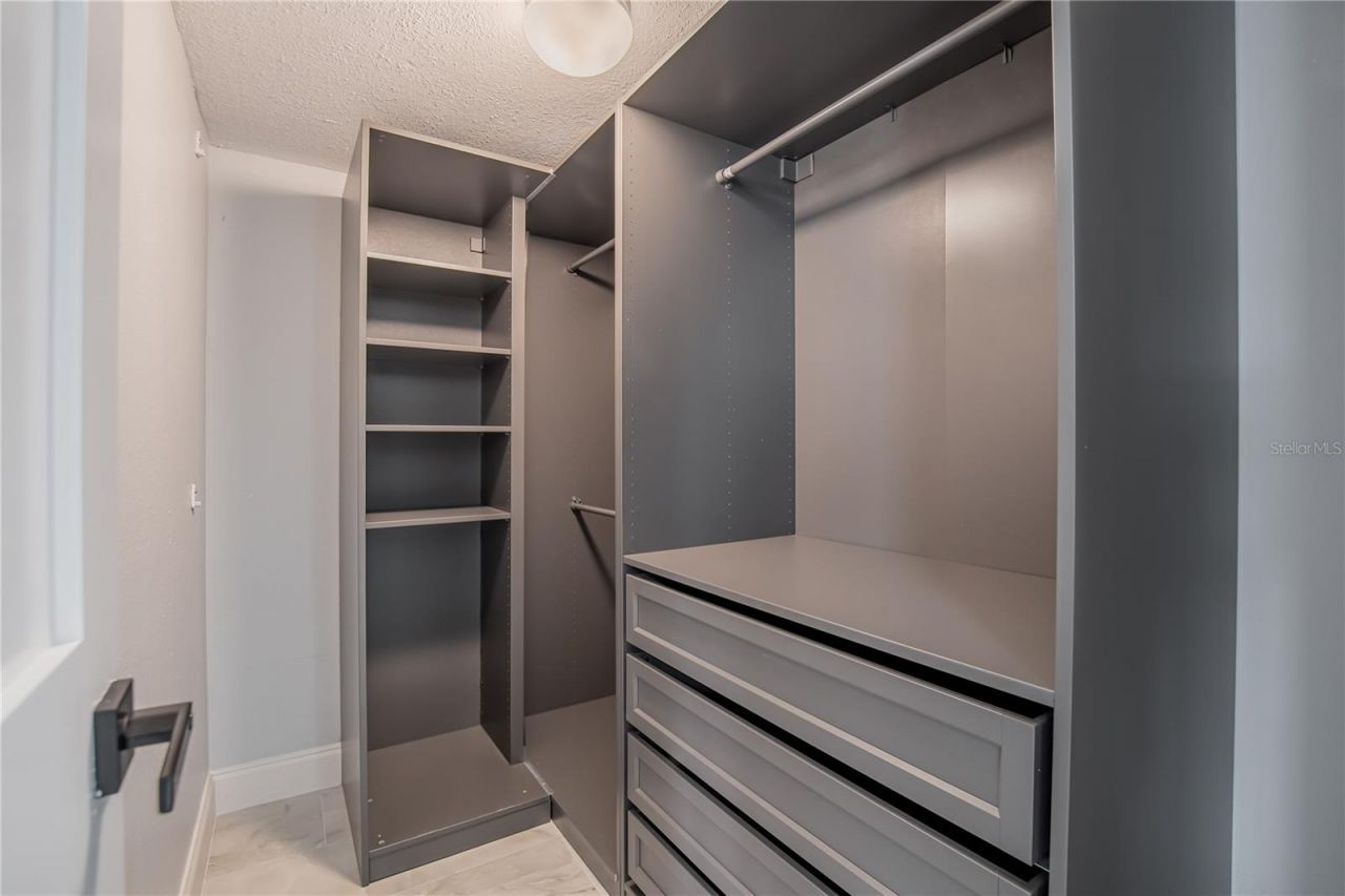 616 Highview Circle N, Brandon, FL 33510 Photo