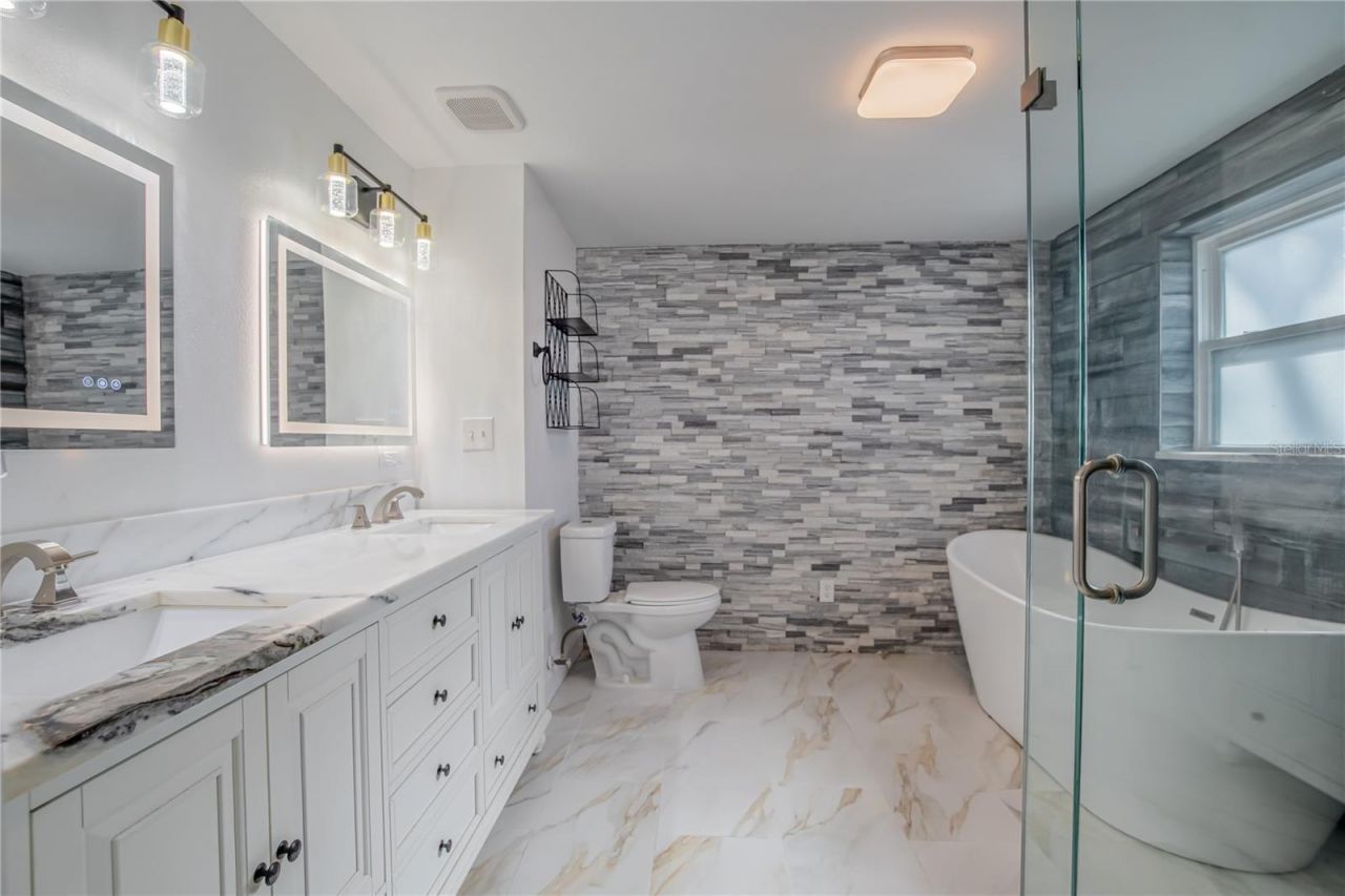 616 Highview Circle N, Brandon, FL 33510 Photo