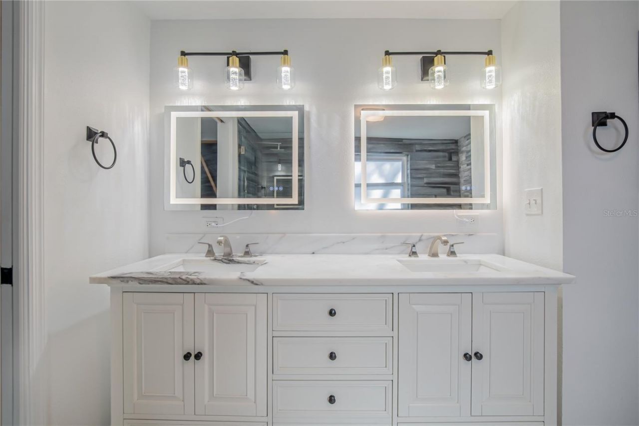 616 Highview Circle N, Brandon, FL 33510 Photo