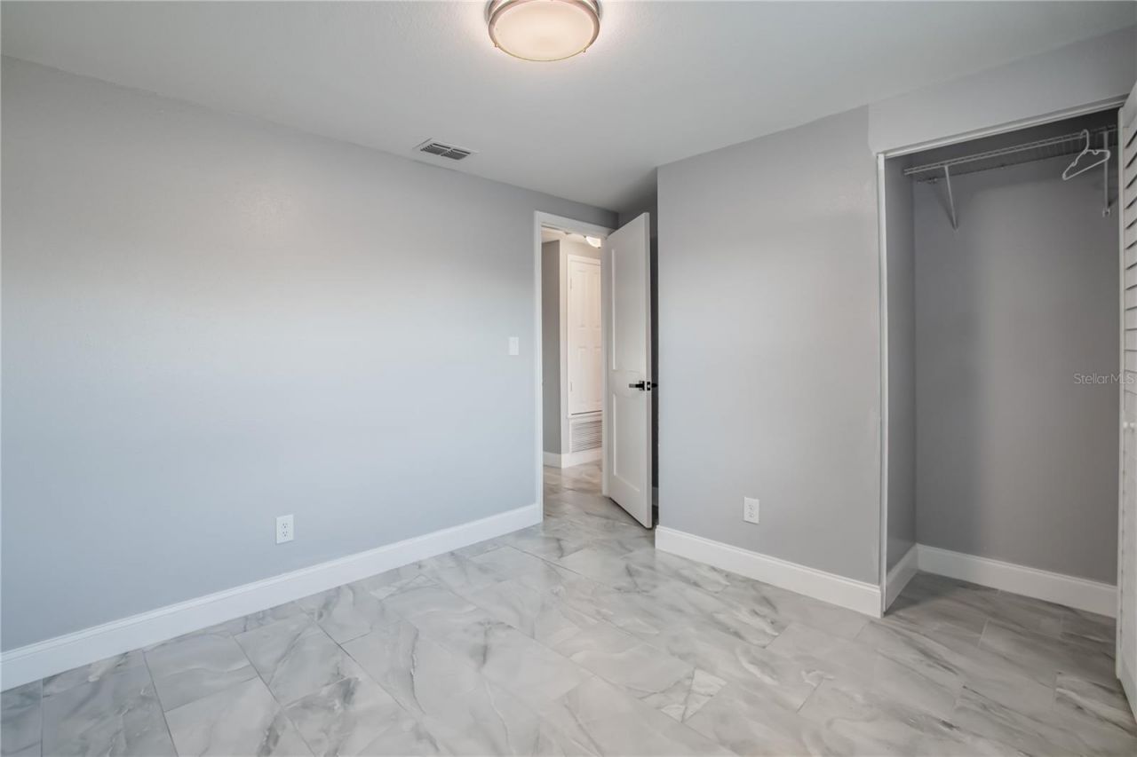 616 Highview Circle N, Brandon, FL 33510 Photo