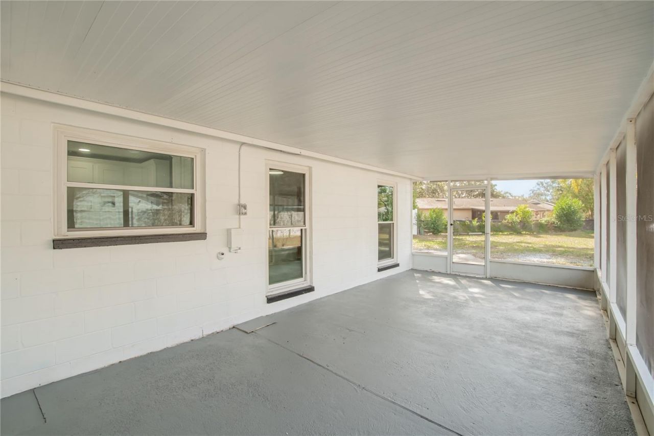 616 Highview Circle N, Brandon, FL 33510 Photo