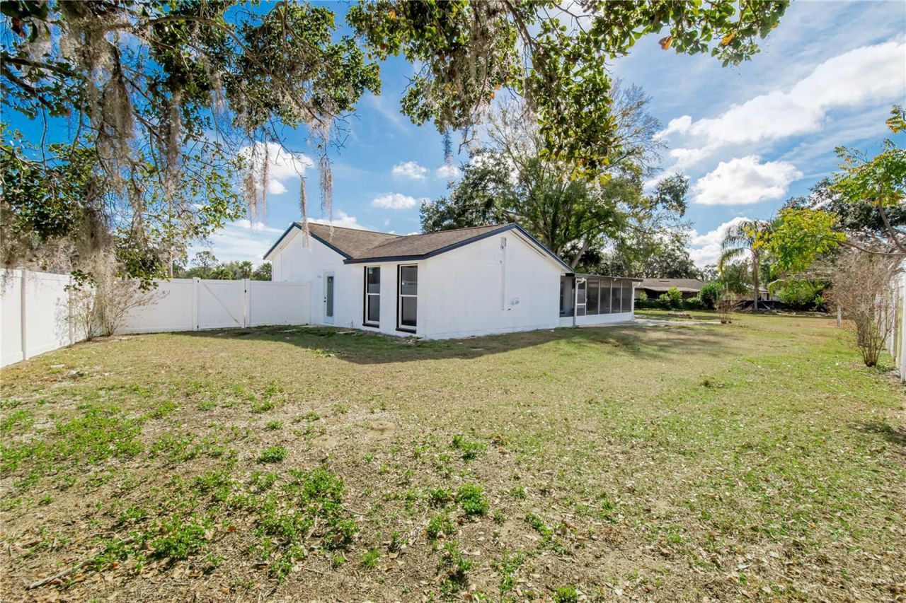 616 Highview Circle N, Brandon, FL 33510 Photo