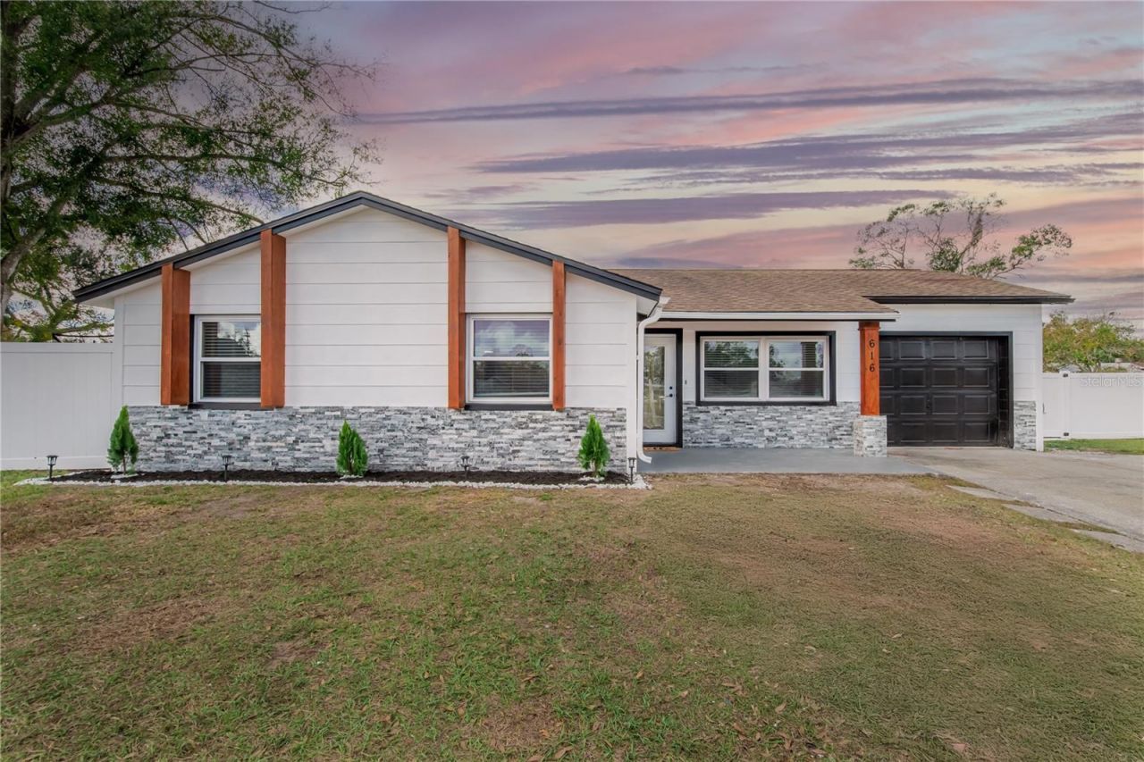 616 Highview Circle N, Brandon, FL 33510 Photo