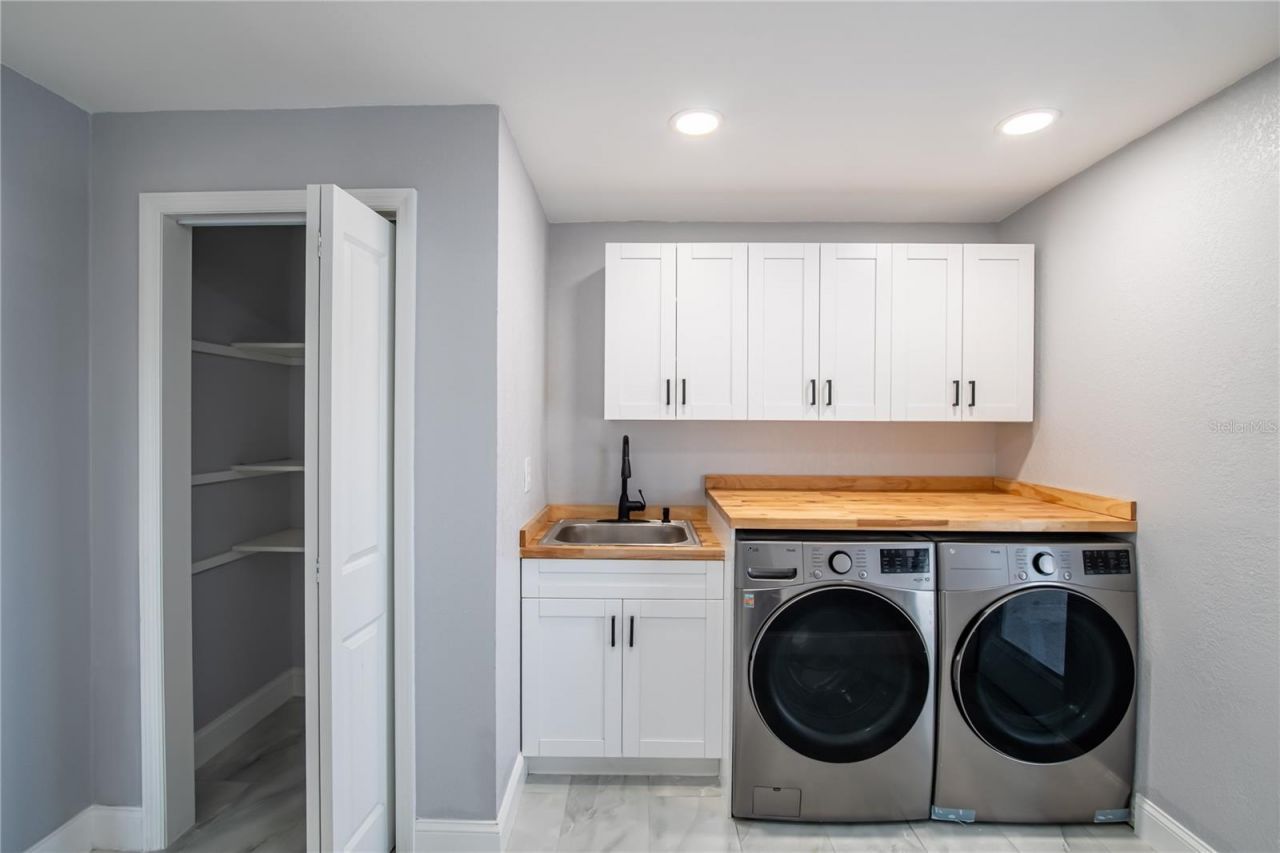 616 Highview Circle N, Brandon, FL 33510 Photo