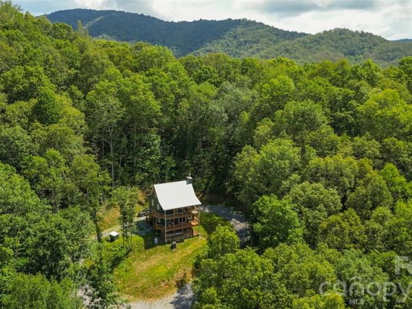 241 Golden Hawk Drive, Unit 85, Bryson City, NC 28713