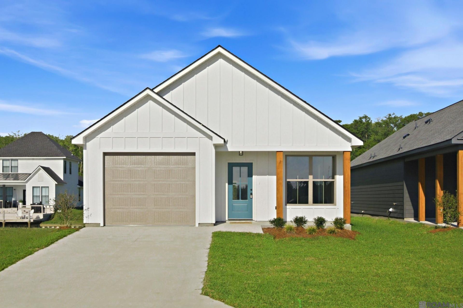 12860 St Lucia Dr, Maurepas, LA 70449 Main Photo