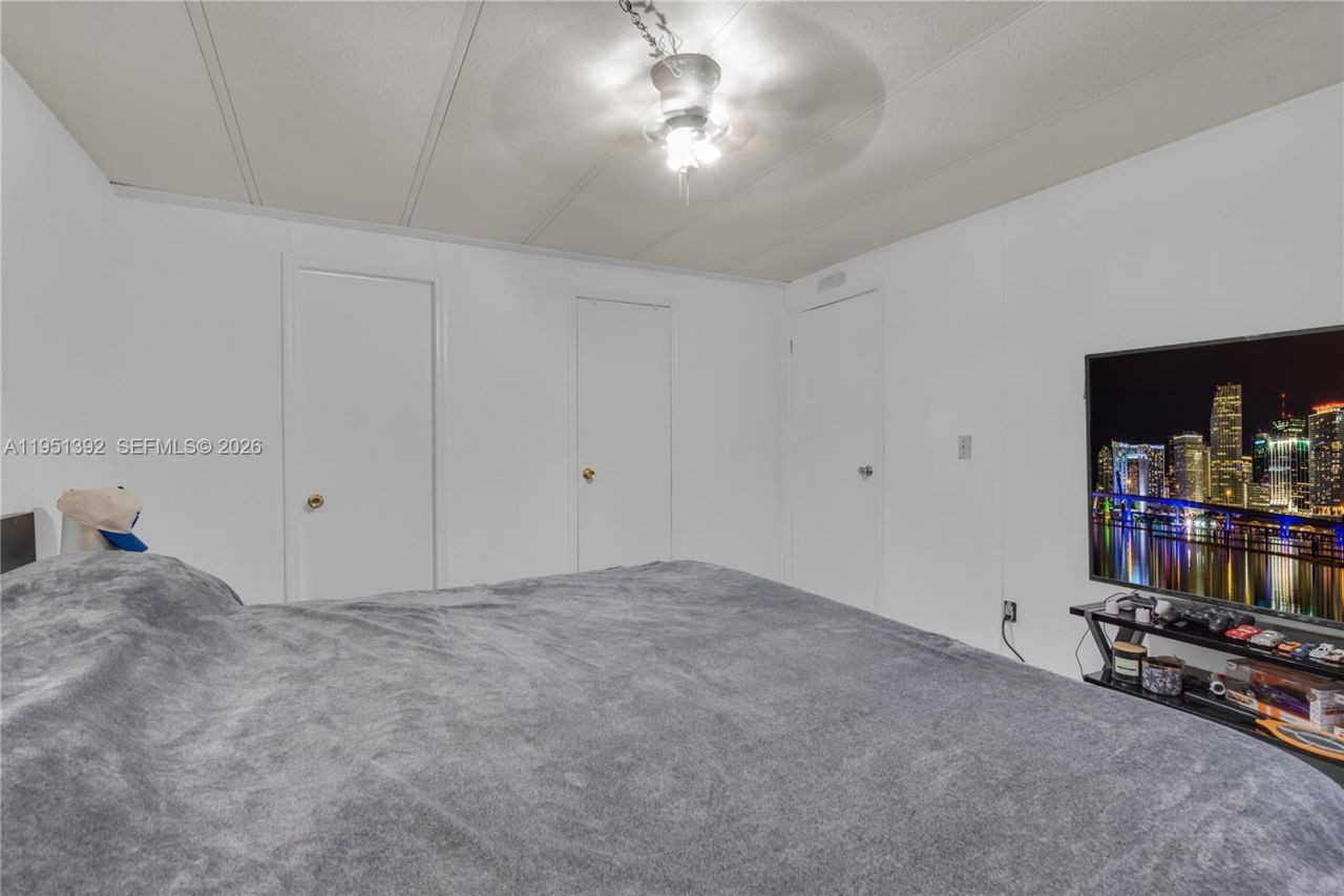 21771 NW 6th St, Pembroke Pines, FL 33029 Photo