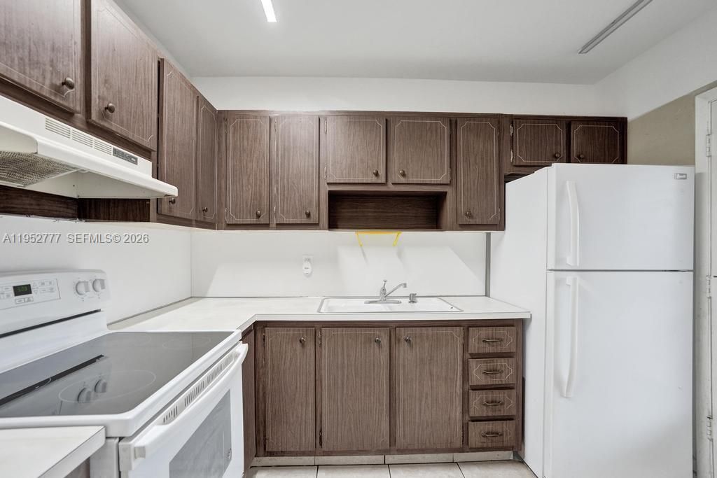 4731 NW 10th Ct, Unit 314, Plantation, FL 33313 Photo