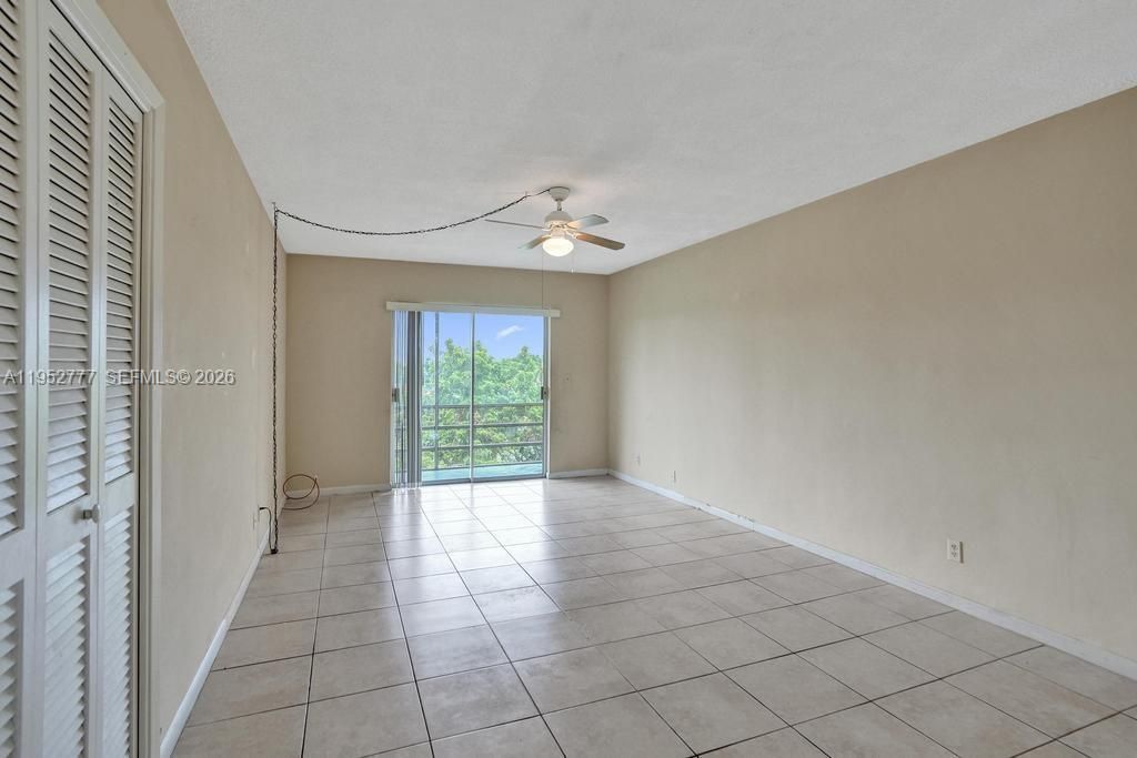4731 NW 10th Ct, Unit 314, Plantation, FL 33313 Photo