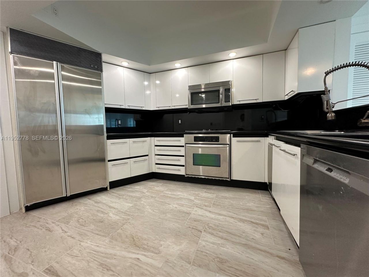 2127 Brickell Ave, Unit 1504, Miami, FL 33129 Photo