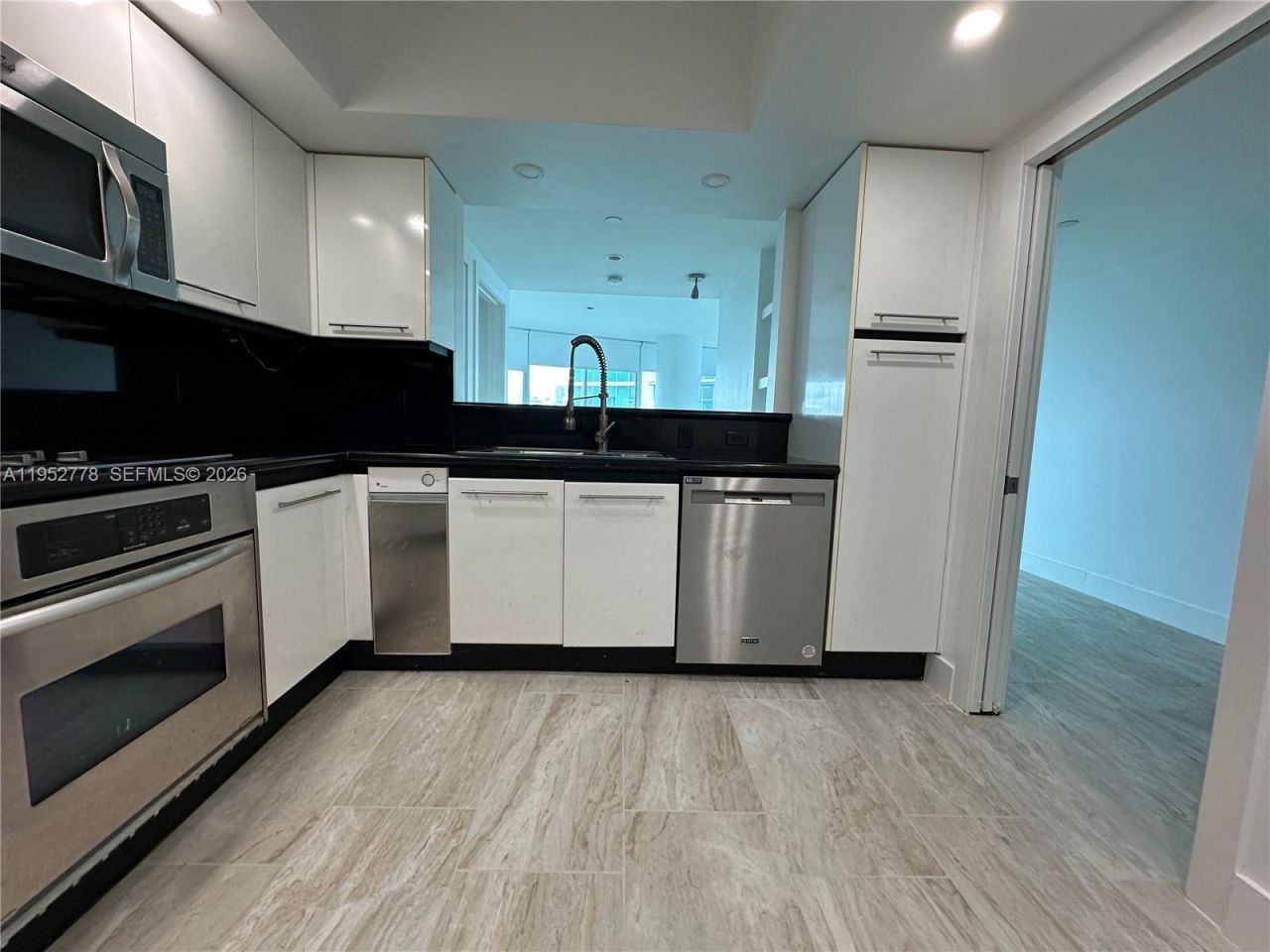 2127 Brickell Ave, Unit 1504, Miami, FL 33129 Photo