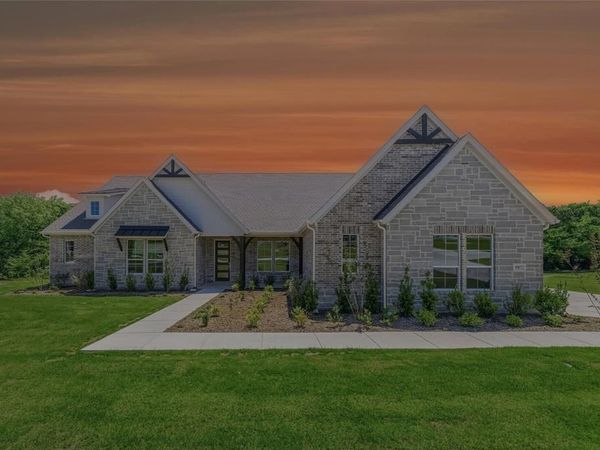 907 Perrin Lane, Van Alstyne, TX 75495