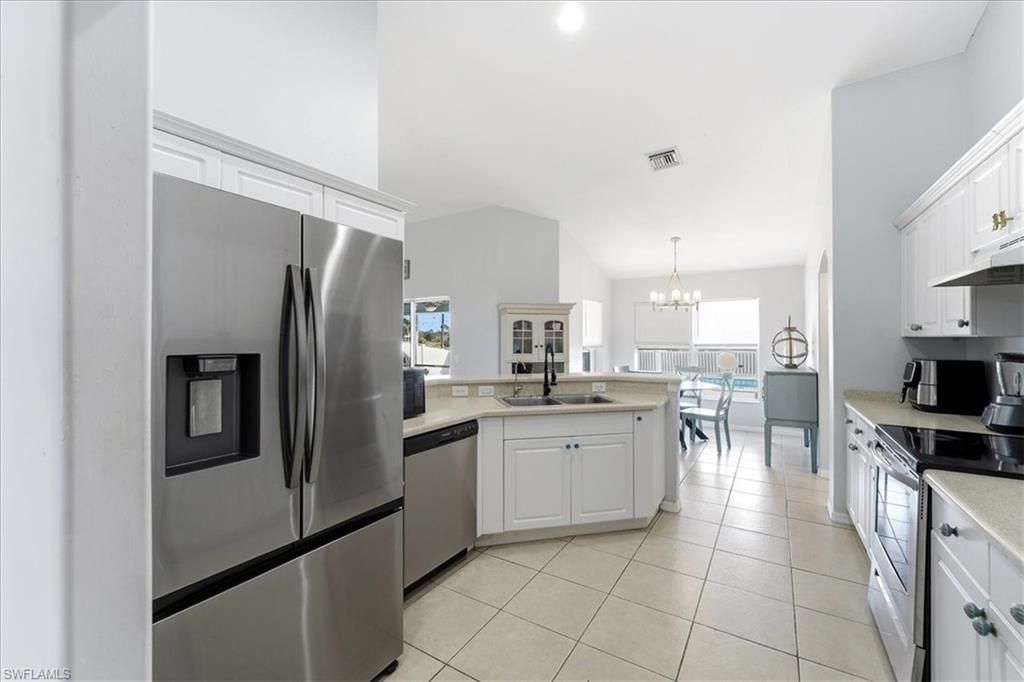 2625 NE 19th Pl, Cape Coral, FL 33909 Photo