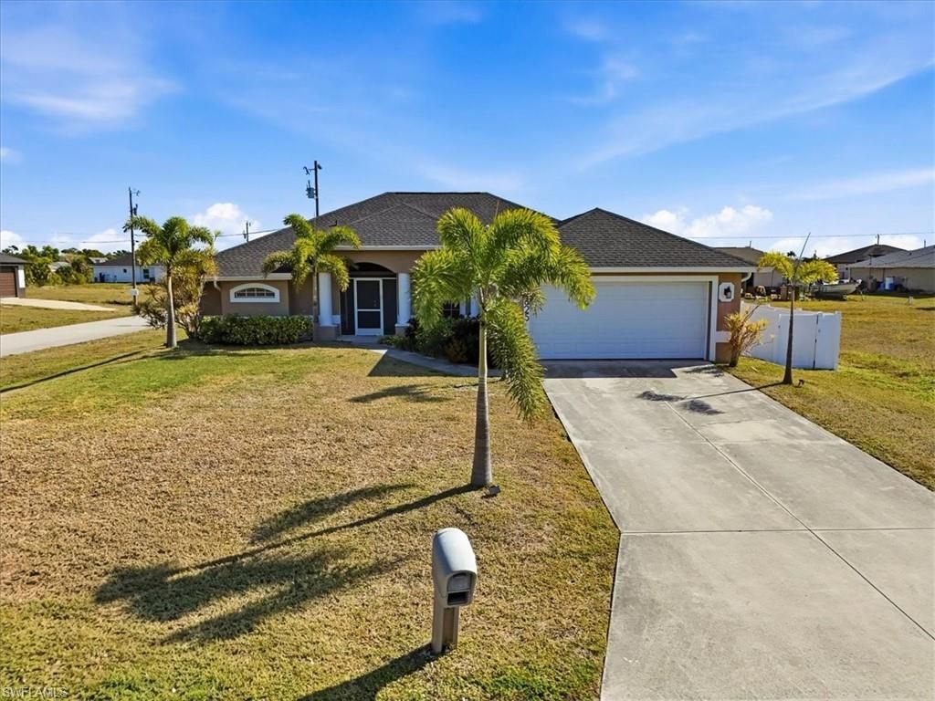 2625 NE 19th Pl, Cape Coral, FL 33909 Photo